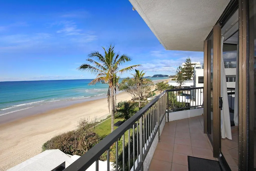 *** Aparthotel Spindrift On The Beach - Absolute Beachfront Mermaid Beach Australia