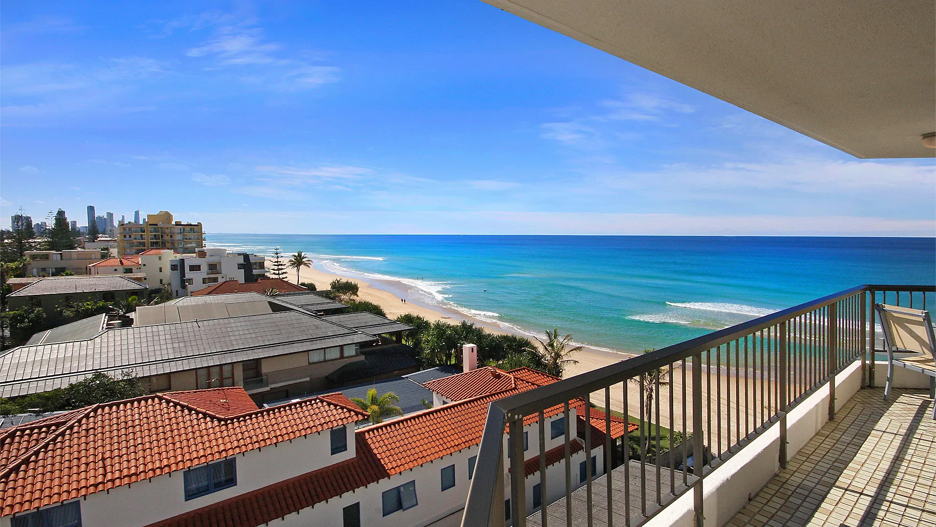 Aparthotel Spindrift On The Beach - Absolute Beachfront Mermaid Beach