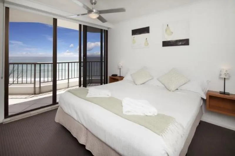 Spindrift On The Beach - Absolute Beachfront Mermaid Beach